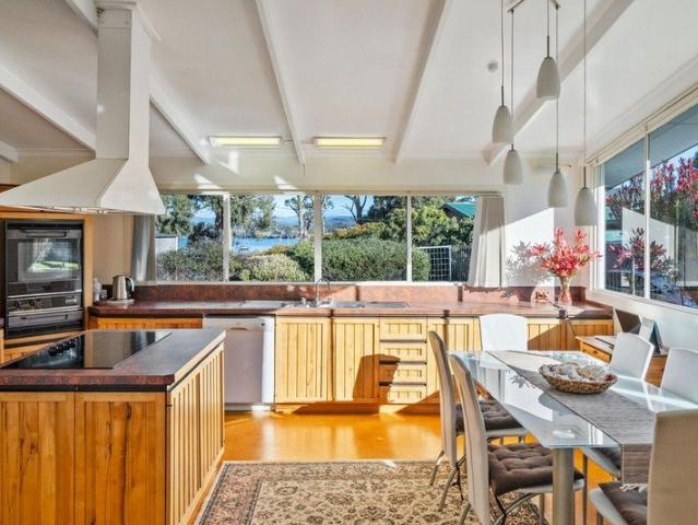 House for sale in Brooks Bay, Tasmania