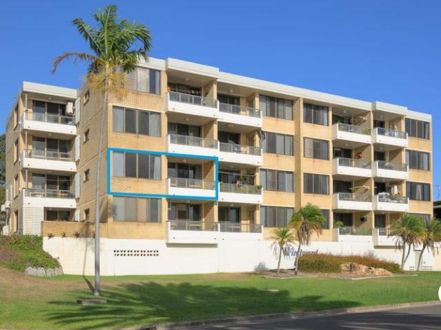 Apartment for sale in Barney Point, Gladstone