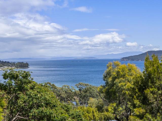 House for sale in White Beach, Tasmania