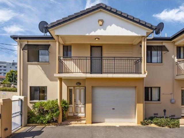 Townhouse for sale in Toombul, Queensland