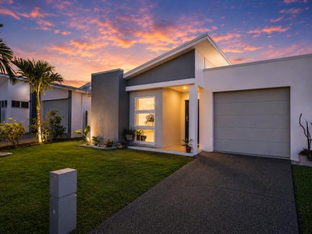House for sale in Kewarra Beach, Queensland