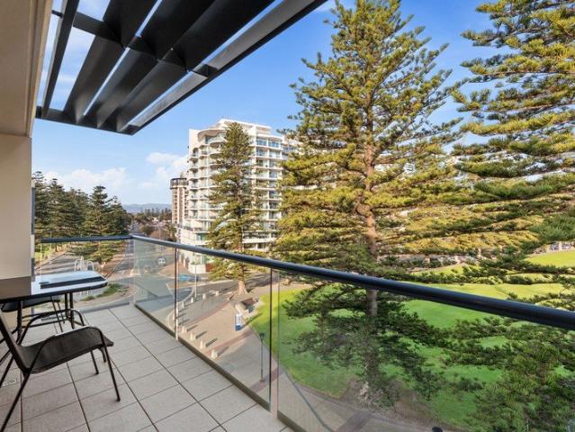Townhouse for sale in Horseshoe Creek, South Australia