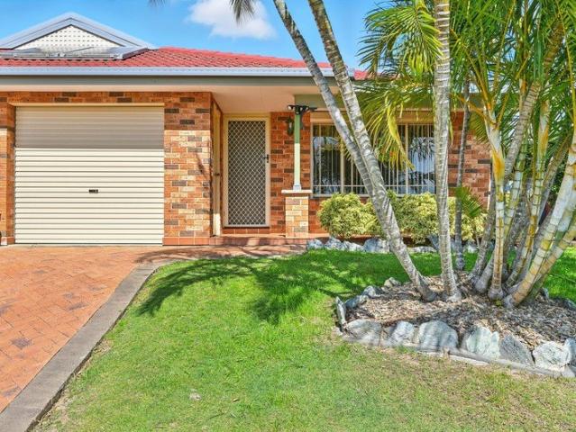 Villa for rent in Port Macquarie, Port Macquarie-Hastings Council
