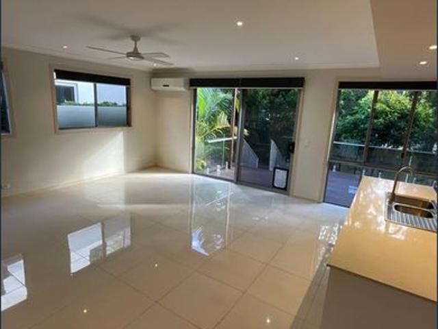 Townhouse for rent in Fernbrook, Queensland