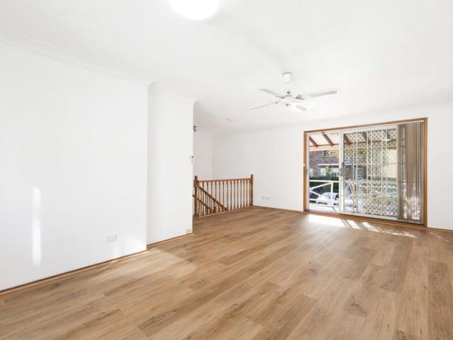 Townhouse for rent in Sutherland, New South Wales