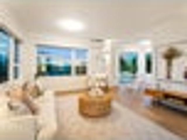 House for sale in Castor Bay, Devonport-Takapuna