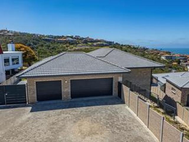 House for sale in Groot Brak Rivier, Western Cape