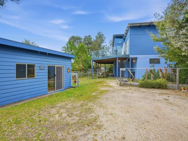 House for sale in Golden Beach