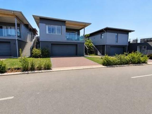 Townhouse for sale in Umhlanga, Kwazulu-natal
