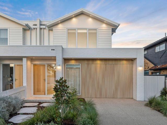 Townhouse for sale in Carrum, Melbourne