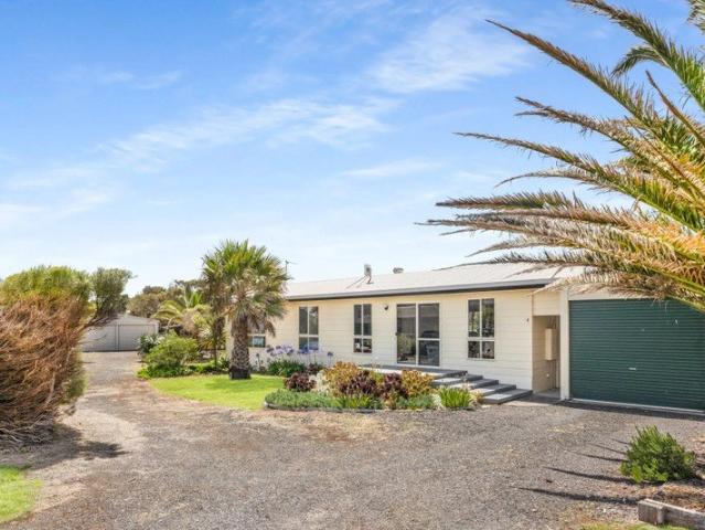 House for sale in Cape Douglas, South Australia