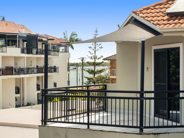 Townhouse for sale in Fernbrook, Queensland