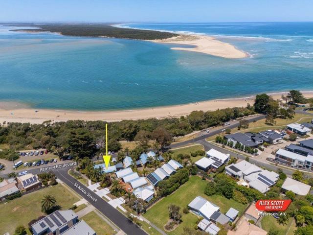 Apartment for sale in Inverloch, Victoria