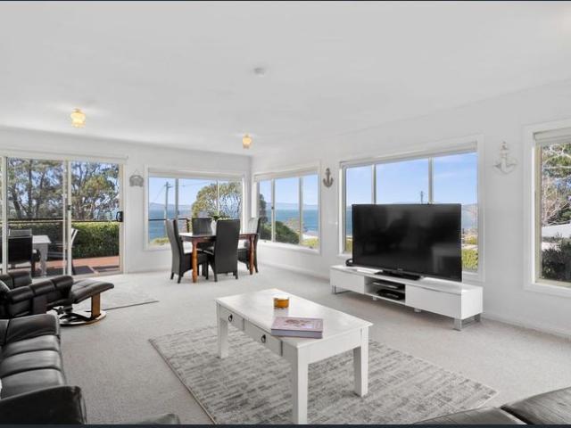 House for rent in Primrose Sands, Tasmania
