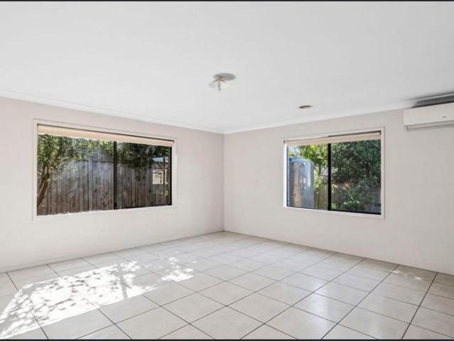 House for rent in Torquay North, Torquay