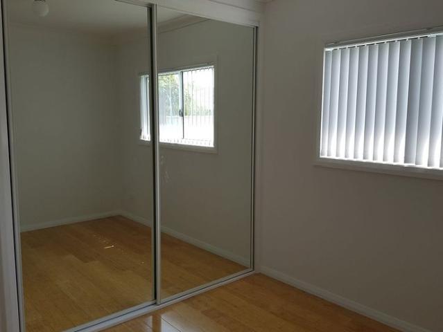 House for rent in Wollongong West, New South Wales