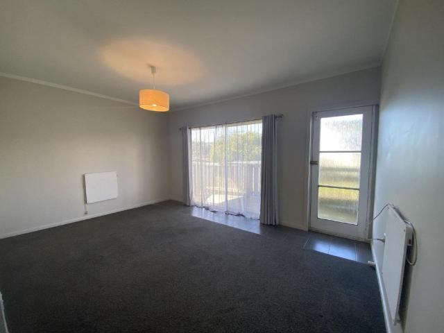 Apartment for rent in Matakatia, Hibiscus and Bays