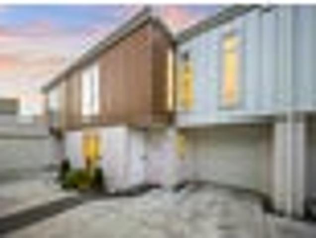 Townhouse for sale in North New Brighton, Christchurch