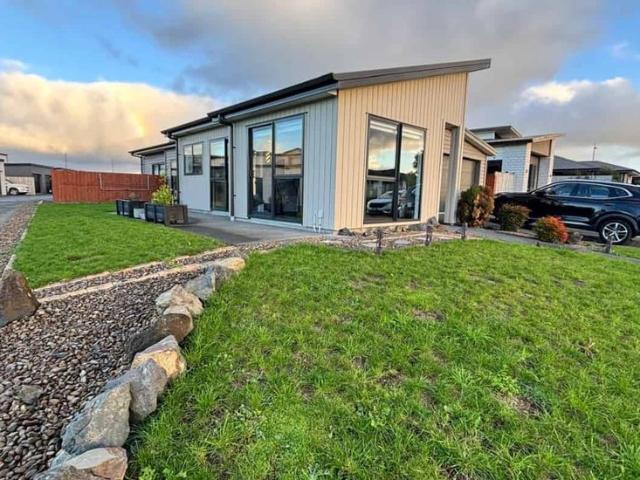 House for rent in Awhitu