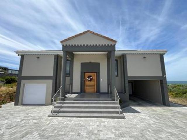 House for sale in Baardskeerdersbos, Western Cape