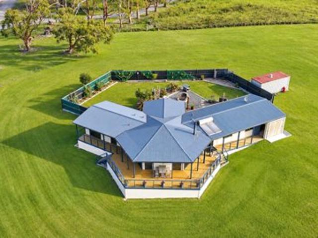 House for sale in Naracoopa, King Island Council