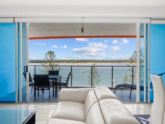 Apartment for rent in Biggera Waters, Gold Coast City