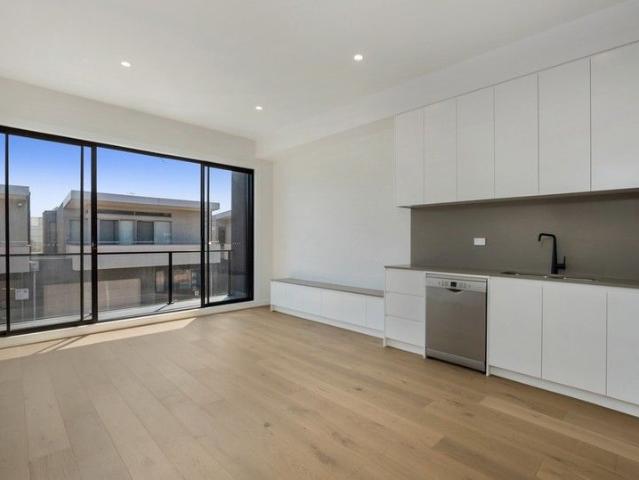 Townhouse for sale in Bonbeach