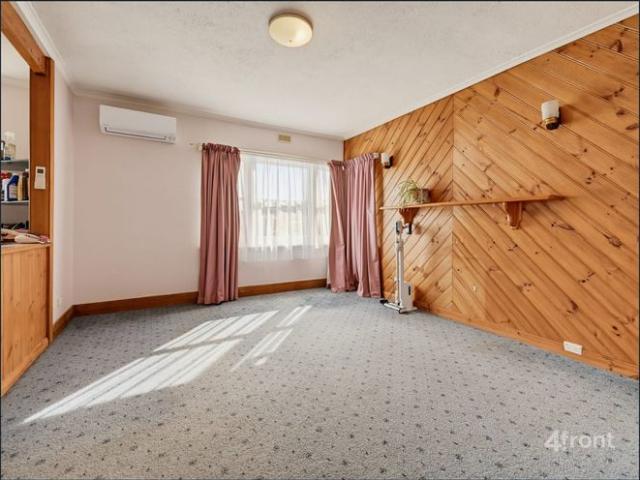 House for rent in Penguin, Central Coast