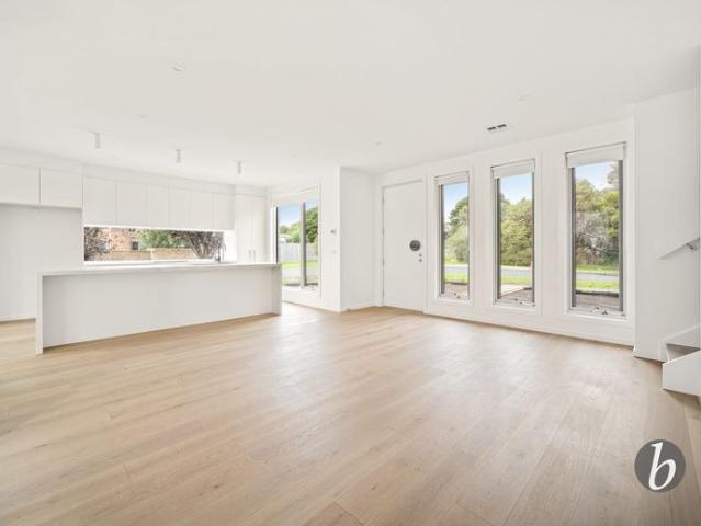 Townhouse for rent in Camerons Creek, Victoria