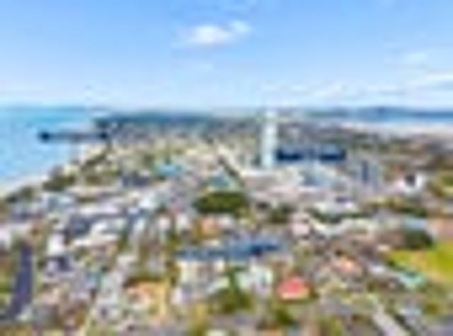 Townhouse for sale in Takapuna, Oroua County