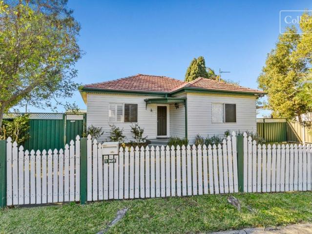 House for rent in Wollongong West, New South Wales