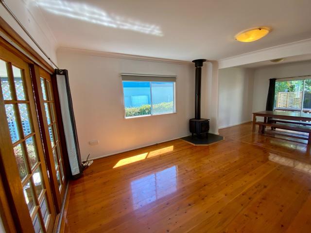 House for rent in Currarong, Shoalhaven City Council