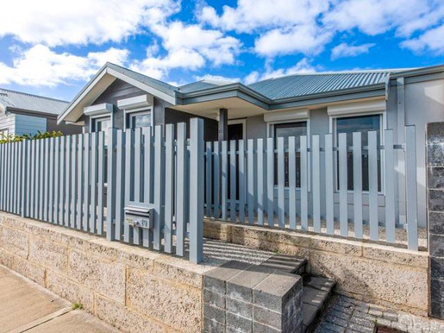House for rent in Golden Bay, Western Australia