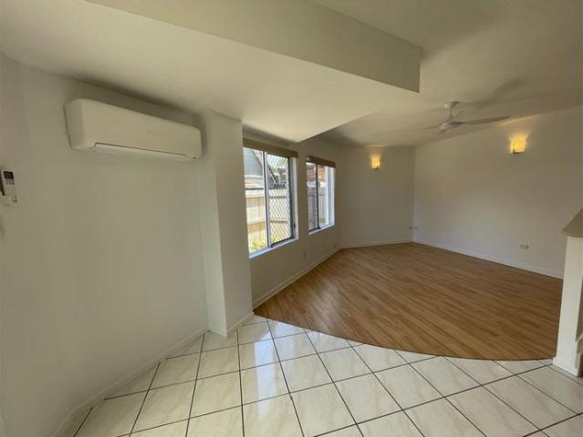 Townhouse for rent in Kings Creek, Queensland