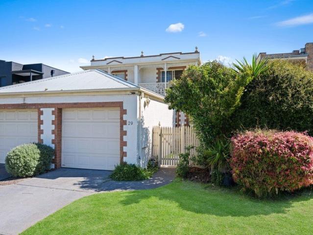 Apartment for sale in Mornington, Melbourne