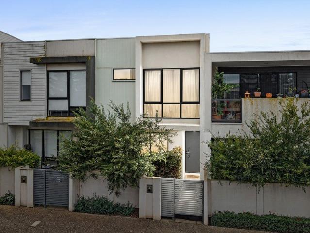 House for sale in Wyndham Harbour, Melbourne
