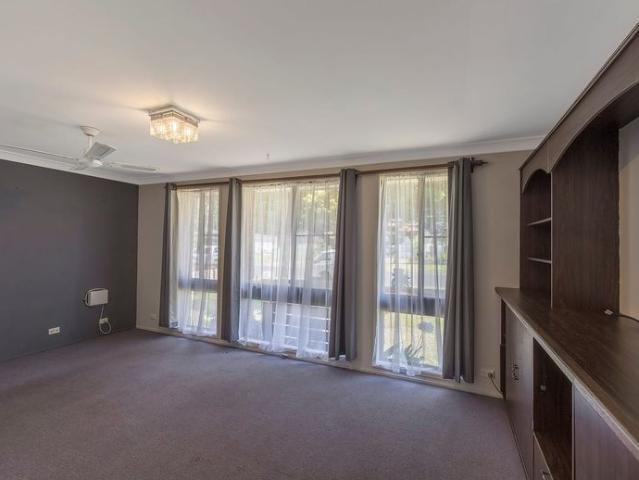 House for rent in Bateau Bay, Central Coast Council