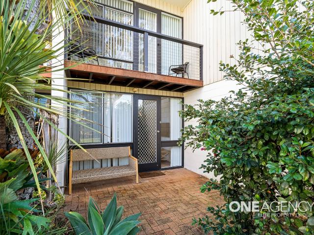 House for rent in Mollymook Beach, New South Wales