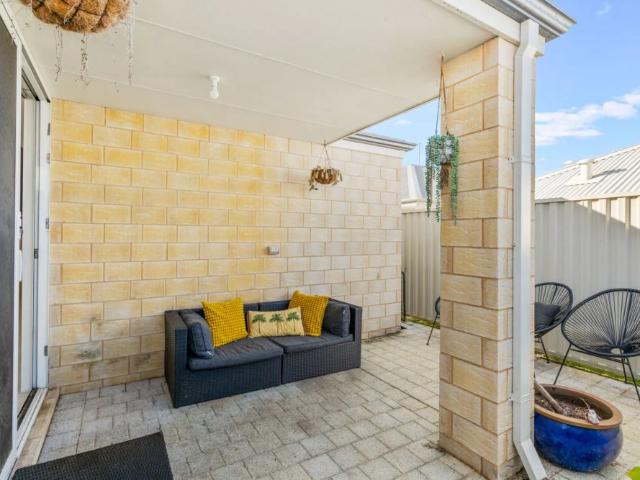 House for rent in Golden Bay, Western Australia
