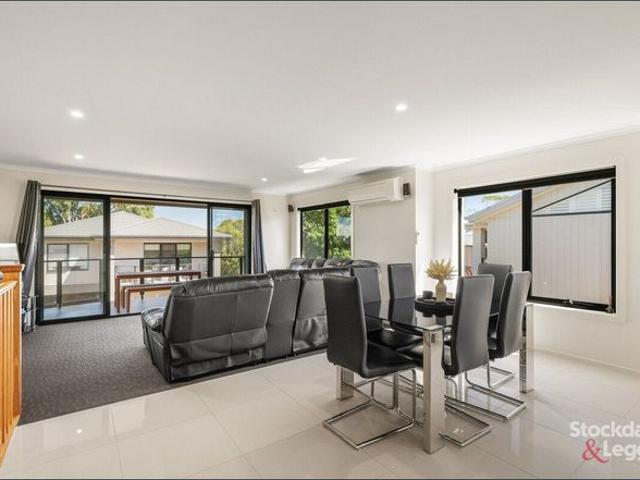 Townhouse for rent in Cowes, Bass Coast Shire