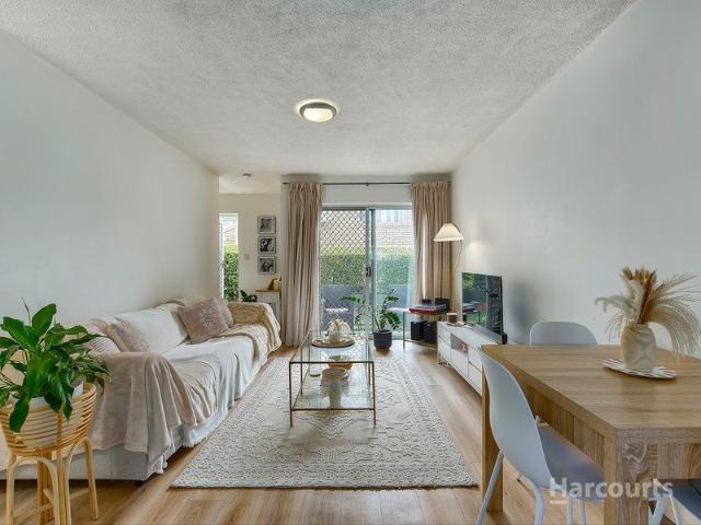 Townhouse for sale in Toombul, Queensland
