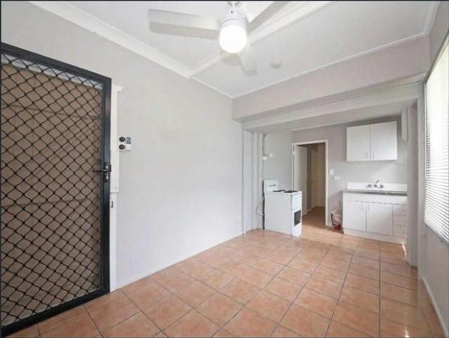 Granny Flat for rent in Toombul, Queensland