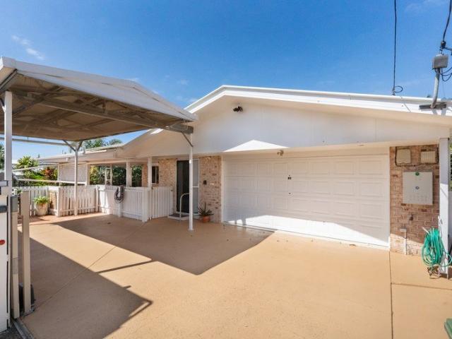House for sale in Scarborough, Greater Brisbane