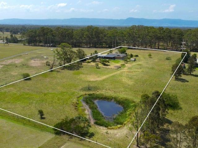 Cottage for sale in Comberton, New South Wales