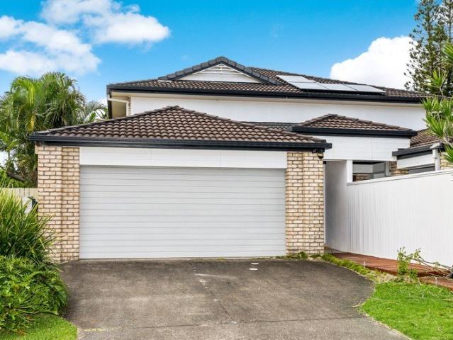 Townhouse for rent in Round Mountain, New South Wales
