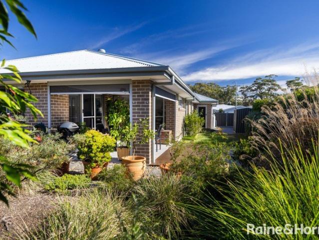 House for sale in Dolphin Point, New South Wales