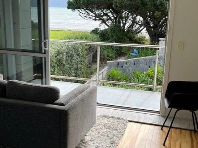 House for rent in Paraparaumu Beach, Wellington