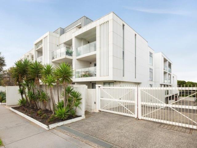 Townhouse for rent in Camerons Creek, Victoria