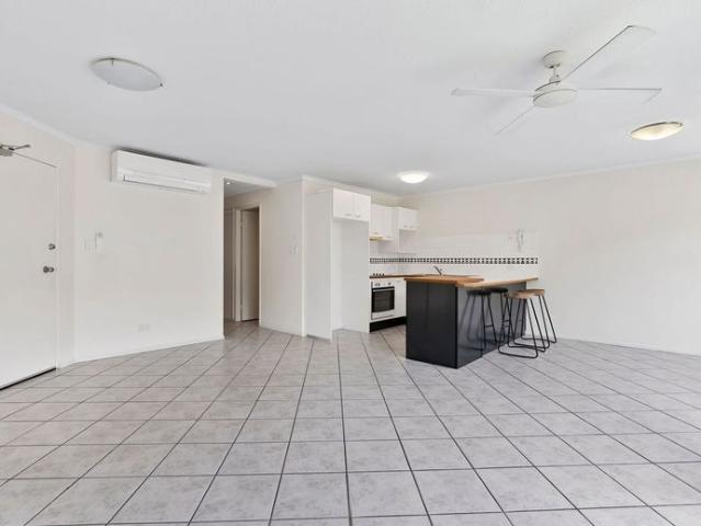 Apartment for rent in Alexandra Headland, Sunshine Coast Regional
