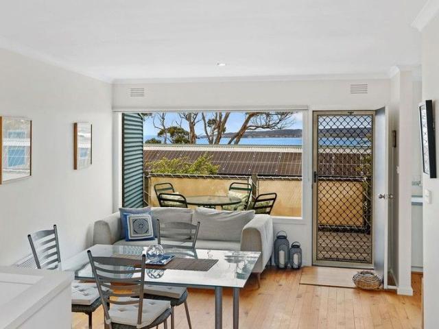 Apartment for sale in Skenes Creek, Victoria